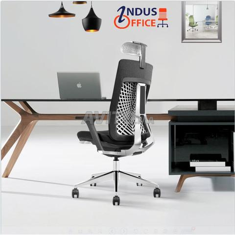 À vendre Chaise Ergonomique disponible - 2