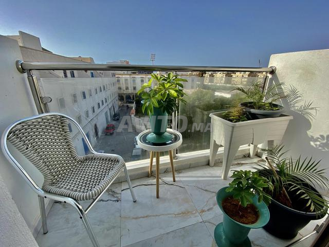 شقة مفروشة للإيجار مطلة على البحر هادئة