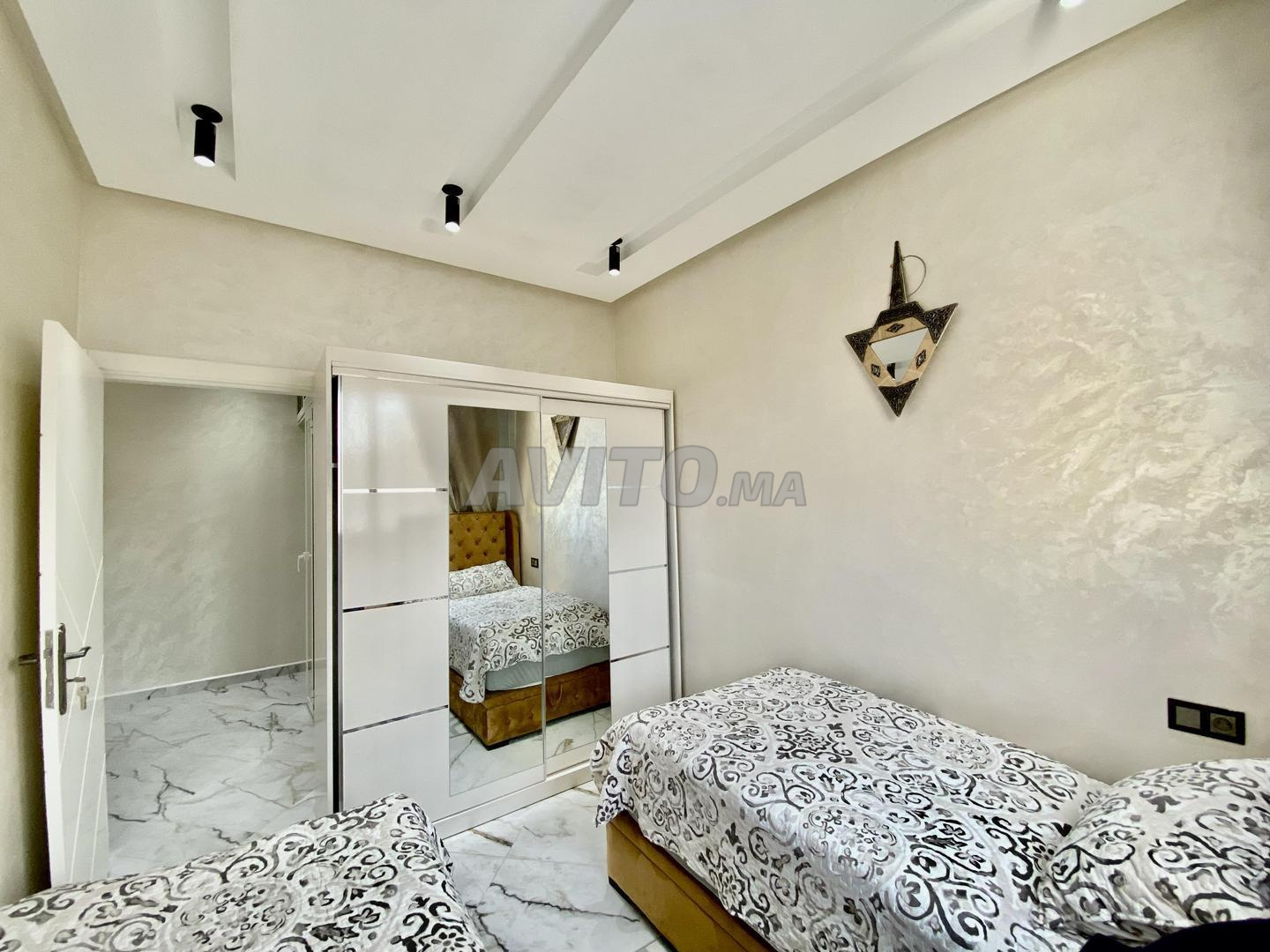 Appartement meublé à louer vue sur mer tranquille calme - image 5