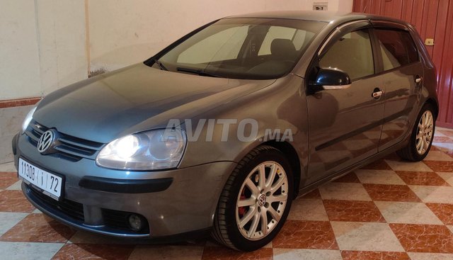  Volkswagen GOLF 5