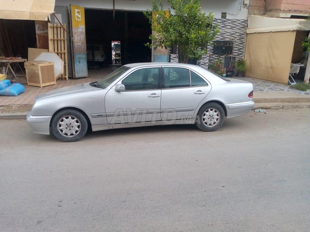 Mercedes-Benz Classe E occasion Diesel Modèle 