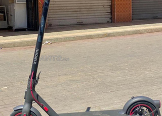 Trotinette electrique  xiaomi 4 pro