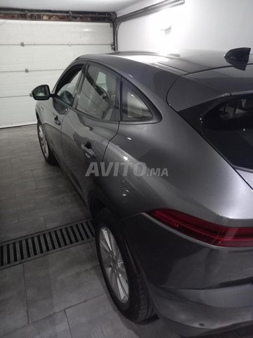 Jaguar E-PACE occasion Diesel Modèle 