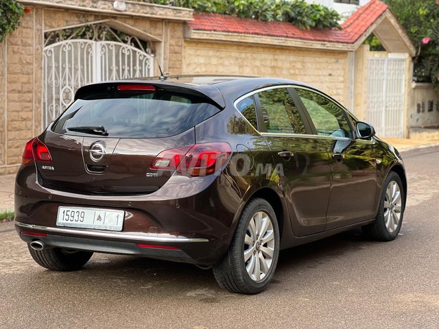 Opel Astra occasion Diesel Modèle 