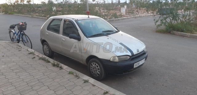 Fiat Palio occasion Essence Modèle 