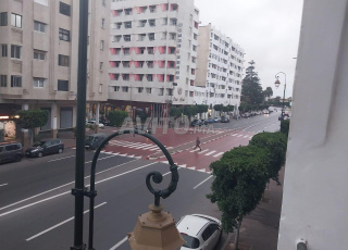 Appartement à louer 90 m² à Rabat