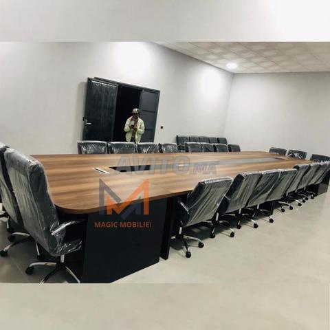 TABLE de réunion haut qualitié et haut gamme  - 2