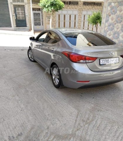 Hyundai Elantra occasion Diesel Modèle 