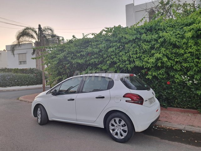 Peugeot 208 occasion Essence Modèle 