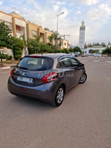 Peugeot 208 occasion Diesel Modèle 