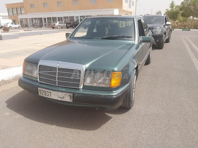 Mercedes-Benz 250 occasion Diesel Modèle 