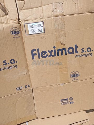 Carton seconde main (comme neuf)