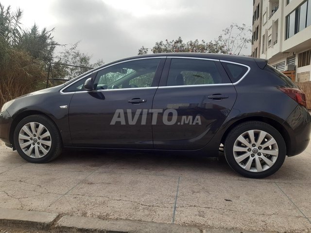 Opel Astra occasion Diesel Modèle 