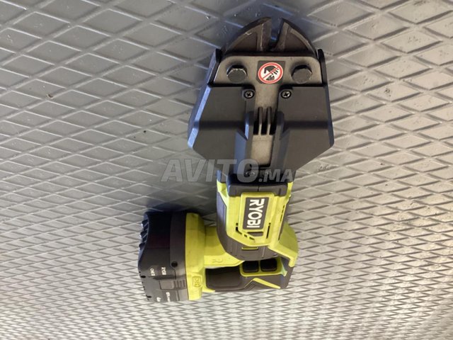 SCIE  ELECTRIQUE 18V P592