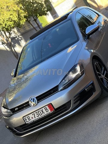 Voiture Volkswagen GOLF 7  à Khouribga  Diesel