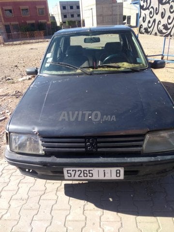 Voiture Peugeot 205  à Chichaoua  Essence