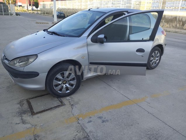 Voiture Peugeot 206  à Tanger  Diesel