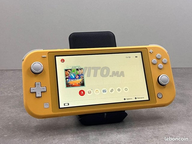 Nintendo Switch Lite Jaune Plein De Jeux