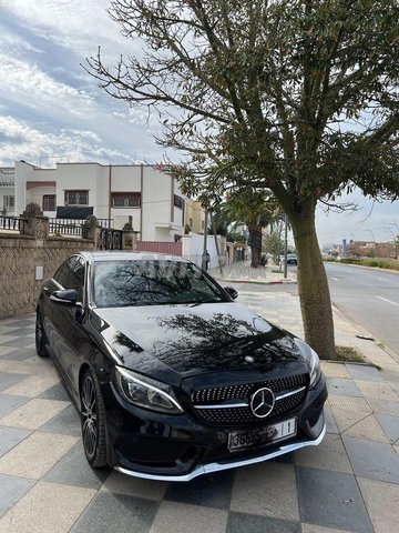 Mercedes-Benz 220 occasion Diesel Modèle 