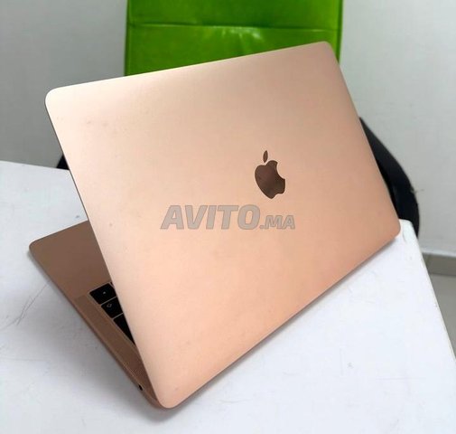 MacBook M3 Ram 8 Disc 256 SSD 2016 Retina