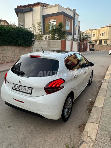 Peugeot 208 occasion Diesel Modèle 