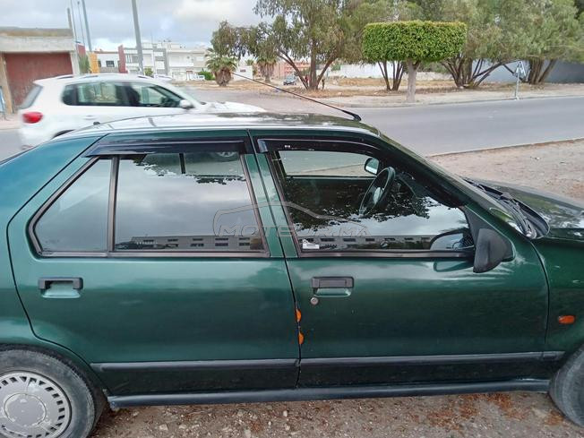 r19 a vendre bon etat