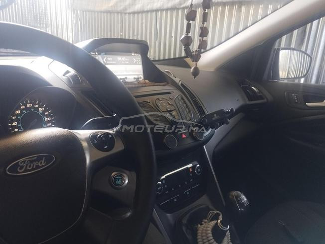 Ford Kuga a vendte