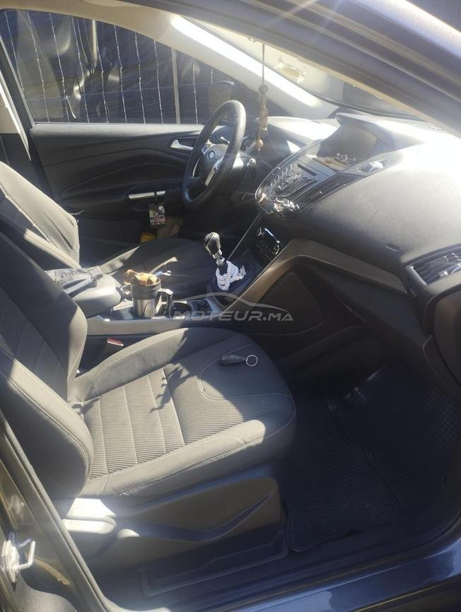 Ford Kuga a vendte