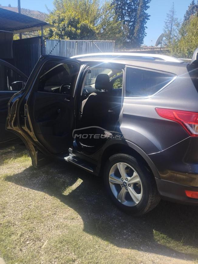 Ford Kuga a vendte