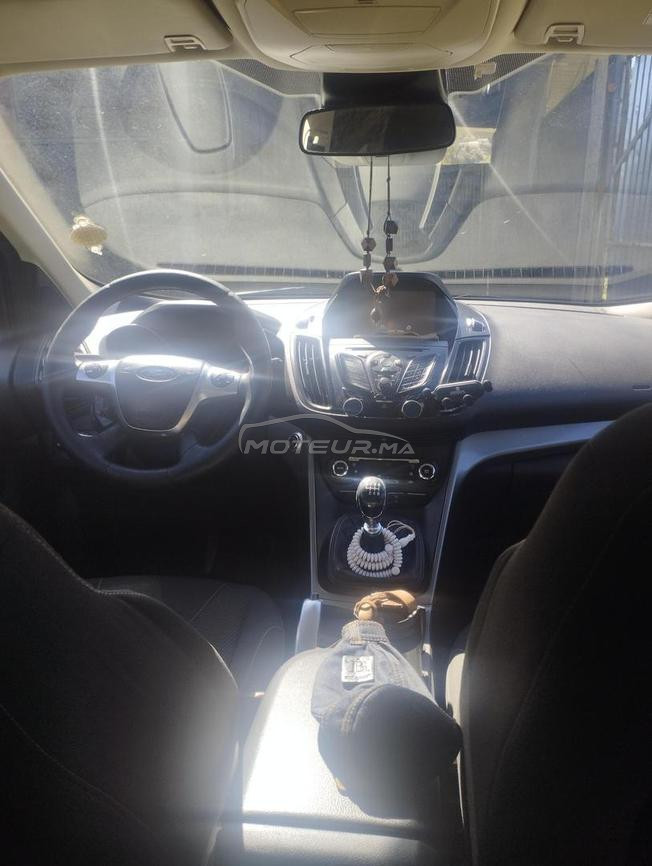 Ford Kuga a vendte