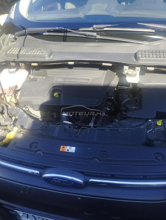 Ford Kuga a vendte