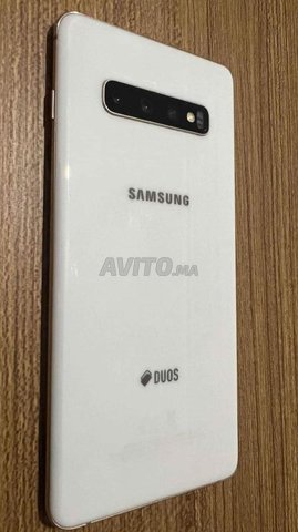 SAMSUNG S10 PLUS 512g