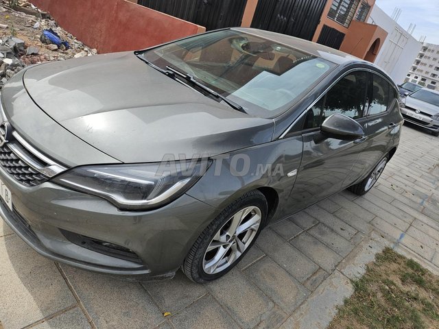 Opel Astra occasion Diesel Modèle 