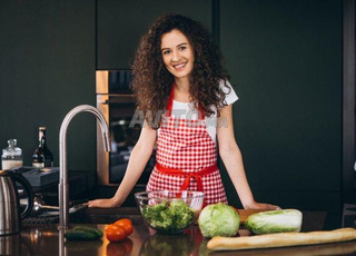 Agence Femme de ménage cuisinière nounou 