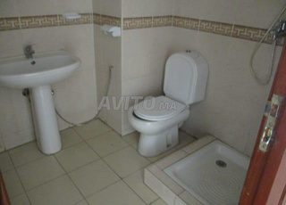 Appartement 3 ch vide à louer à 2 Mars 