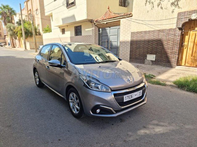 Peugeot 208 occasion Diesel Modèle 