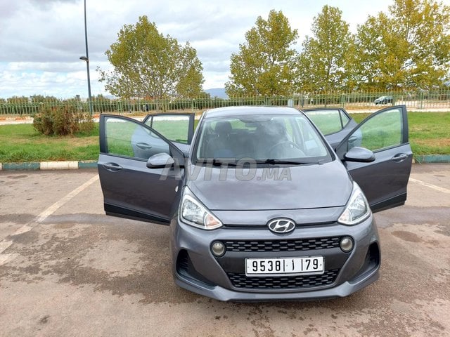  Hyundai Grand i10