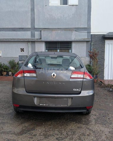 Renault Laguna occasion Diesel Modèle 