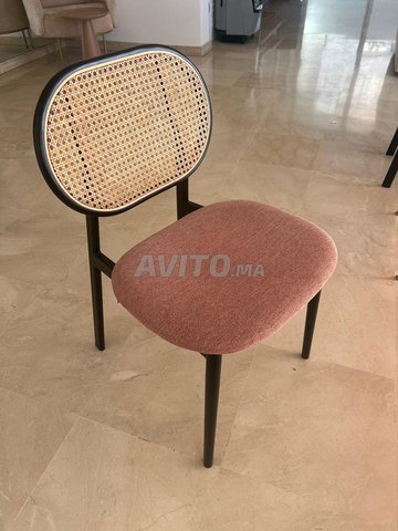 Lot 2 chaises pastel living 