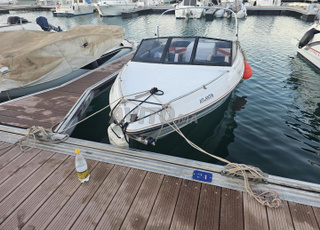 bateau  de 6 place à vendre