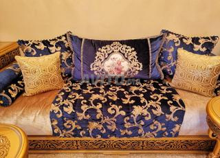 SALON MAROCAIN صالة مغربية 