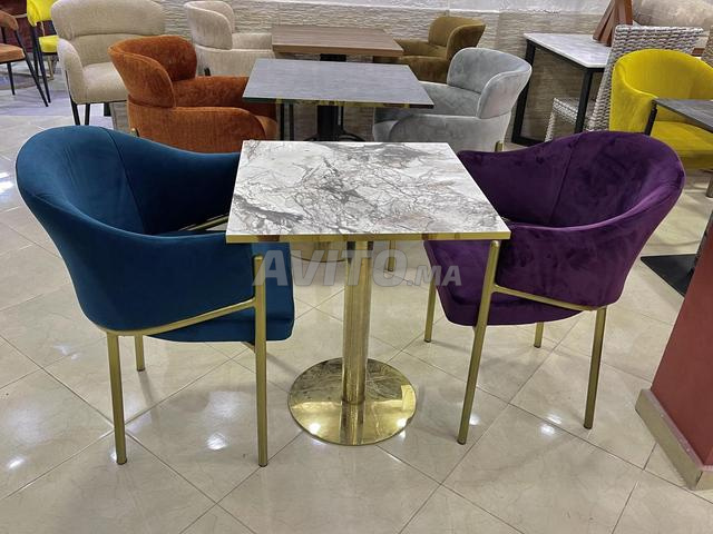 Chaise et table café restaurant r025
