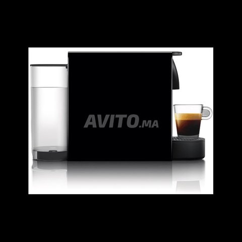 Machine à café NESPRESSO (essenza mini c30 black)