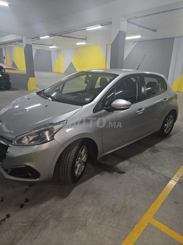 Voiture Peugeot 208  à Casablanca  Diesel