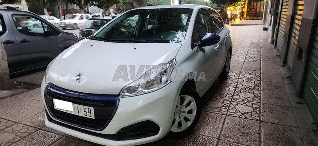 Peugeot 208 occasion Diesel Modèle 