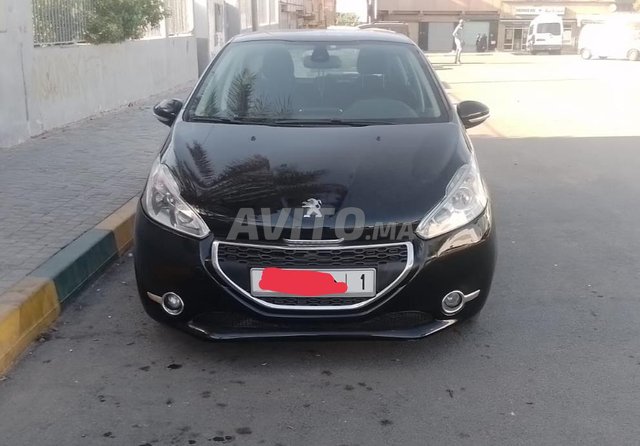 Voiture Peugeot 208  à Casablanca  Diesel