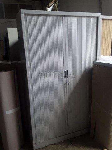 Armoire métallique portes à rideaux 