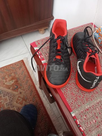 a vendre basket marque tiempo tout neuf 