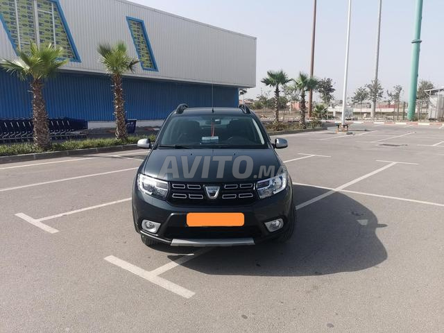 Dacia sandero stpwaye modèle 2021 1 ère main 