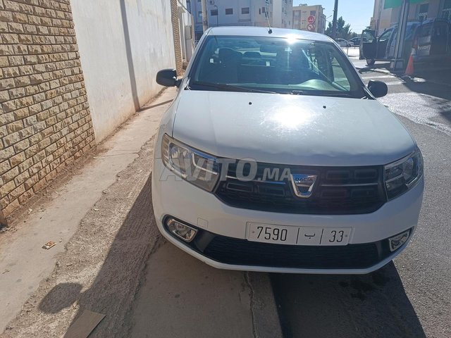 Dacia Logan Essence Manuelle 2018 à Agadir
